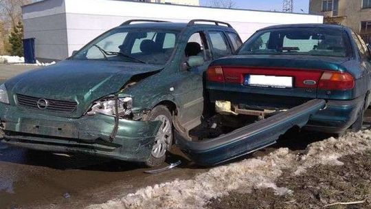 Wymusił pierwszeństwo, 30-latka trafiła do szpitala  