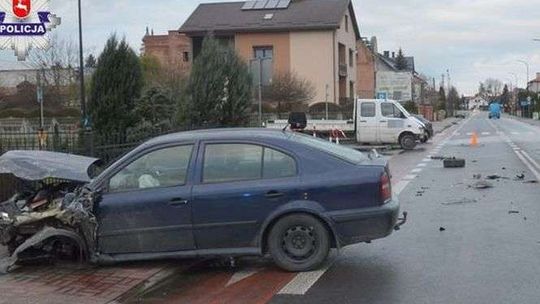 Wymusił pierwszeństwo. Trzy osoby w szpitalu (zdjęcia)