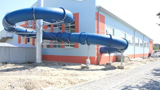 Wymyśl logo, nazwij pływalnię