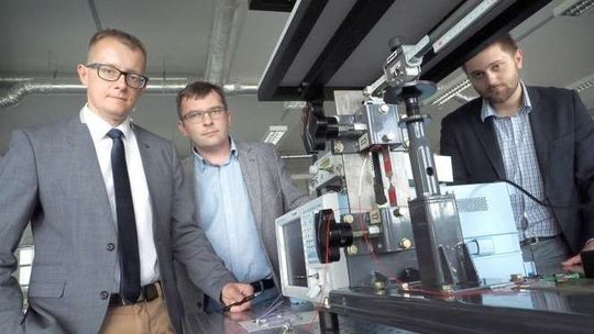 Wynalazek naukowców z Lublina przyspieszy telekomunikację