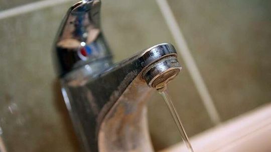 Wyniki badań wody w Biłgoraju: Woda dobra, ale mętna 