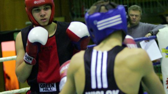 Wyniki międzywojewódzkich mistrzostw młodzików w boksie. Zdobyli trzy złote medale