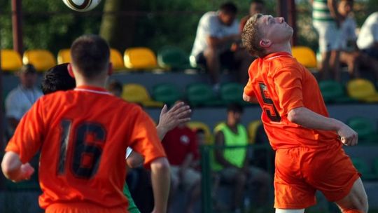 Wyniki zamojskiej okręgówki, Ostoja wiceliderem