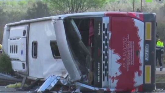 Wypadek autobusu w Hiszpanii. Nie żyje 13 studentek, wśród rannych jest Polak