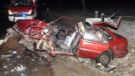 Wypadek i 2 kolizje w jednym miejscu w ciągu godziny. Przyczyna? Dość prozaiczna [zdjęcia] 