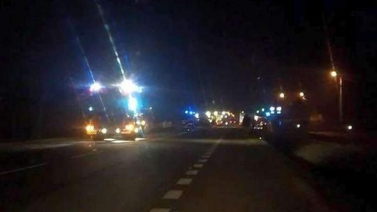 Wypadek koło Puław. Bus zderzył się z osobówką