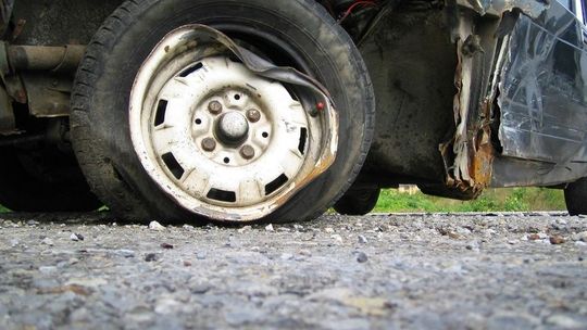 Wypadek na A1. Kierowca audi uderzył w barierkę, zginął na miejscu