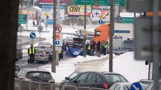 Wypadek na al. Andersa w Lublinie. Pieszy zginął na przejściu (foto)