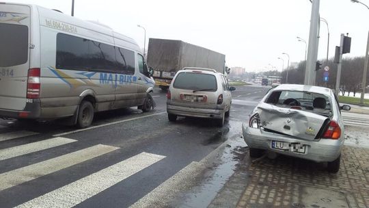Wypadek na al. Solidarności (zdjęcia)
