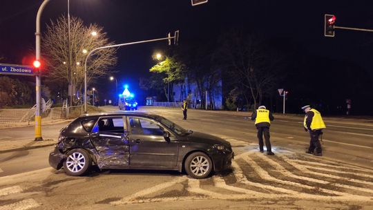 Wypadek na al. Warszawskiej w Lublinie. Cztery osoby w szpitalu