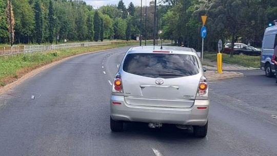 Wypadek na alei Sikorskiego. Komunikacja skierowana na objazdy