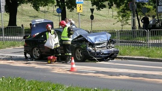 Wypadek na Andersa: Zderzenie dwóch samochodów