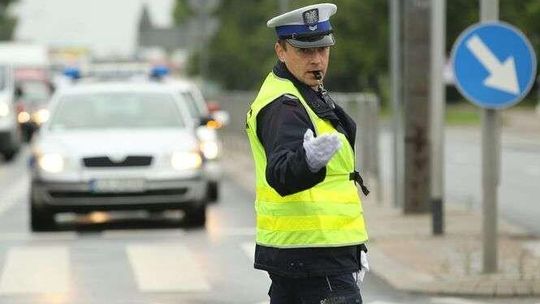 Wypadek na DK 82. Możliwe utrudnienia w ruchu