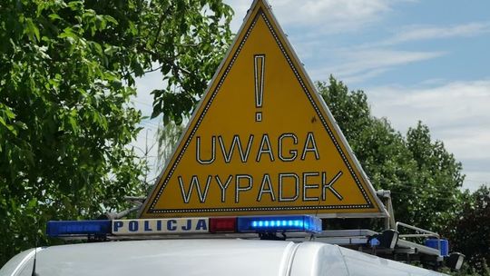 Wypadek na drodze krajowej nr 19. Bus zderzył się z samochodem ciężarowym