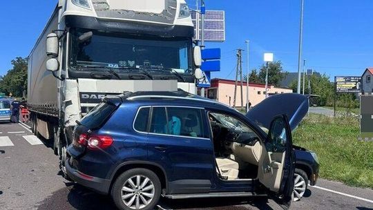 Wypadek na krajówce między Zamościem a Tomaszowem. Dwie osoby ranne