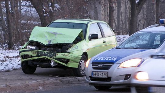 Wypadek na Łęczyńskiej: Dwie osoby trafiły do szpitala
