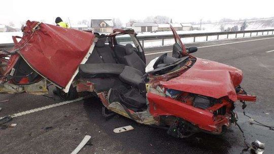 Wypadek na obwodnicy Kocka. Jedna osoba nie żyje, utrudnienia
