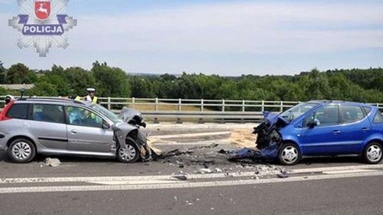 Wypadek na obwodnicy Kraśnika. Trzy osoby ranne