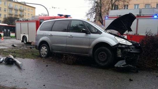 Wypadek na skrzyżowaniu w centrum Lublina. Jedna osoba w szpitalu