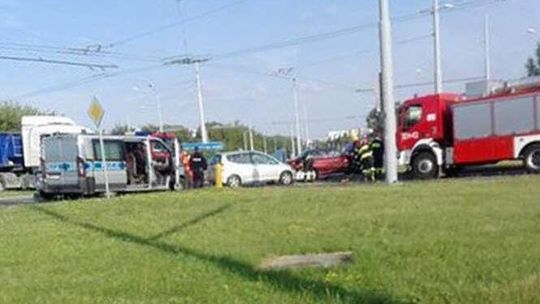 Wypadek na ul. Krochmalnej. Zderzyły się dwa samochody