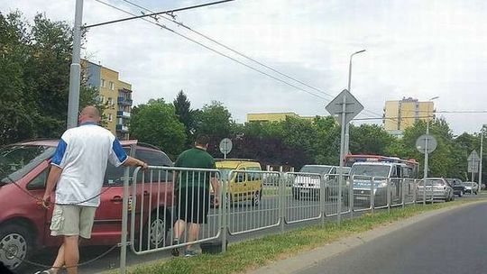 Wypadek na ul. Nadbystrzyckiej. Zderzyły się trzy samochody