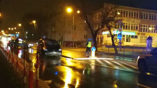 Wypadek na ul. Piaskowej w Puławach. Potrącenie pieszej