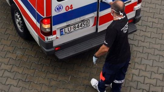 Wypadek na ul. Romantycznej. Rowerzystka potrącona przez samochód