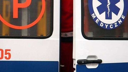 Wypadek na ul. Szpinalskiego. Dwie osoby w szpitalu