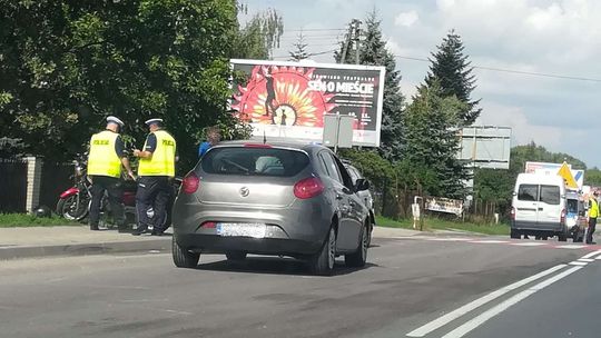 Wypadek na ul. Turystycznej w Lublinie. Kierowca nie ustąpił pierwszeństwa motocykliście