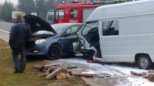 Wypadek policjantów z Lublina konwojujących kibiców Motoru