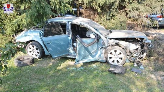 Wypadek przy wyprzedzaniu. Skończyło się w rowie