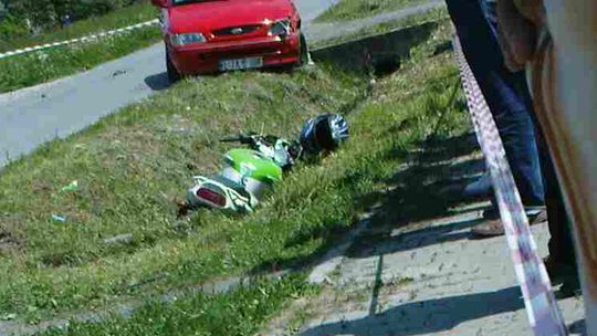 Wypadek w Chrzanowie. Nie żyje motocyklista (zdjęcia)