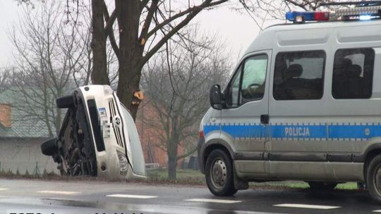 Wypadek w Garbowie. Zderzyły się dwa samochody