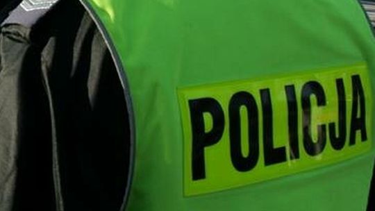 Wypadek w Głuszczyźnie. Samochód uderzył w słup