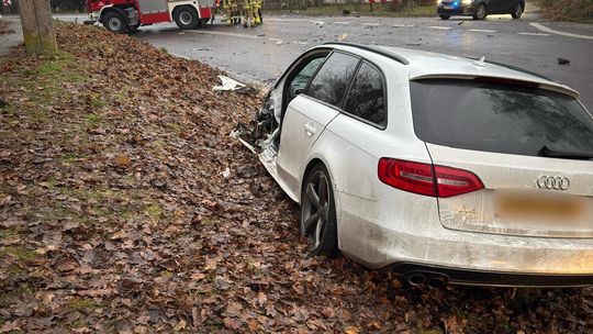 Wypadek w Izbicy. Droga zablokowana w obu kierunkach