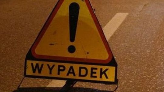 Wypadek w Izbicy: samochód wjechał do rowu, zginął kierowca