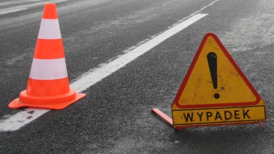 Wypadek w Maryninie. Tir wjechał do rowu, kierowca nie żyje