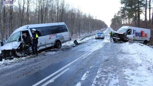 Wypadek w Maryninie. Zderzyły się dwa busy