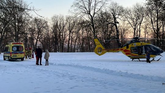 Wypadek w Parku Czartoryskich. Dziecko zabrał śmigłowiec LPR_wypadek_Puławy