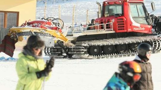 Wypadek w Rąblowie: Operator stracił nogę. Kierowca ratraka usłyszał wyrok