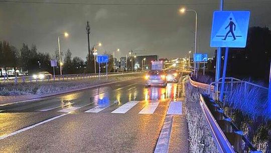 Wypadek w Świdniku. Nie zauważyła człowieka na przejściu