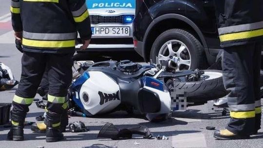 Wypadek w Świdniku. Ranny motocyklista (zdjęcia)