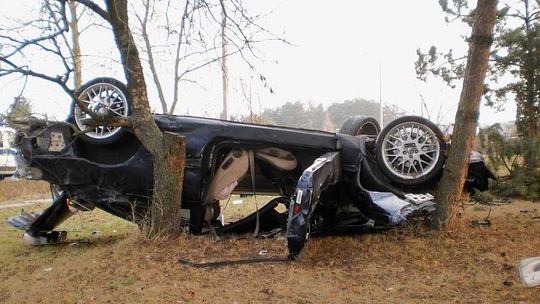 Wypadek w Turce. Volvo dachowało, są ranni