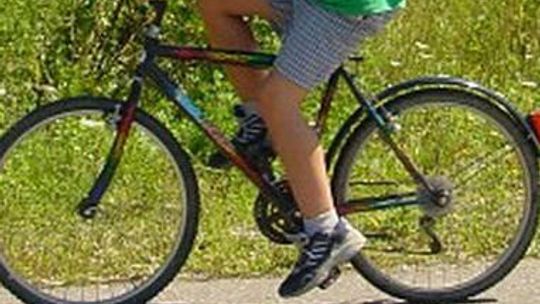 Wypadek w Wolicy: 14-latek wjechał rowerem pod samochód