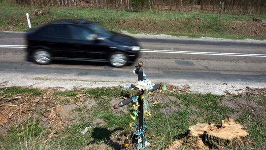 Wypadki na drogach pow. chełmskiego. \"Musimy tą czarną serię zatrzymać\"