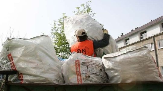 Wyprodukowali worki, które zalegały w magazynach. Stracili milion