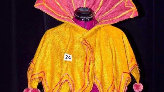 Wyprzedaż kostiumów w Teatrze Andersena