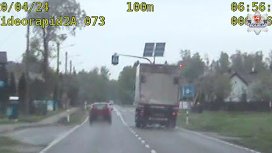 Wyprzedzał na przejściu dla pieszych. Był nietrzeźwy