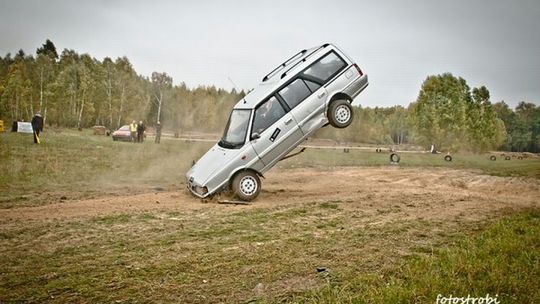 Wyścig wraków w Moto parku Ułęż (zdjęcia)