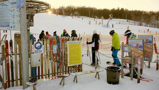 Wystarczy im mróz, śnieg sobie zrobią [zdjęcia z lubelskich stoków]